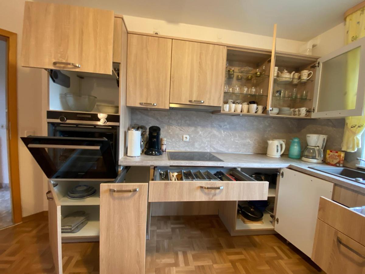 Apartment Mit Blick Auf Herkules Mit Parkplatz Cassel Extérieur photo